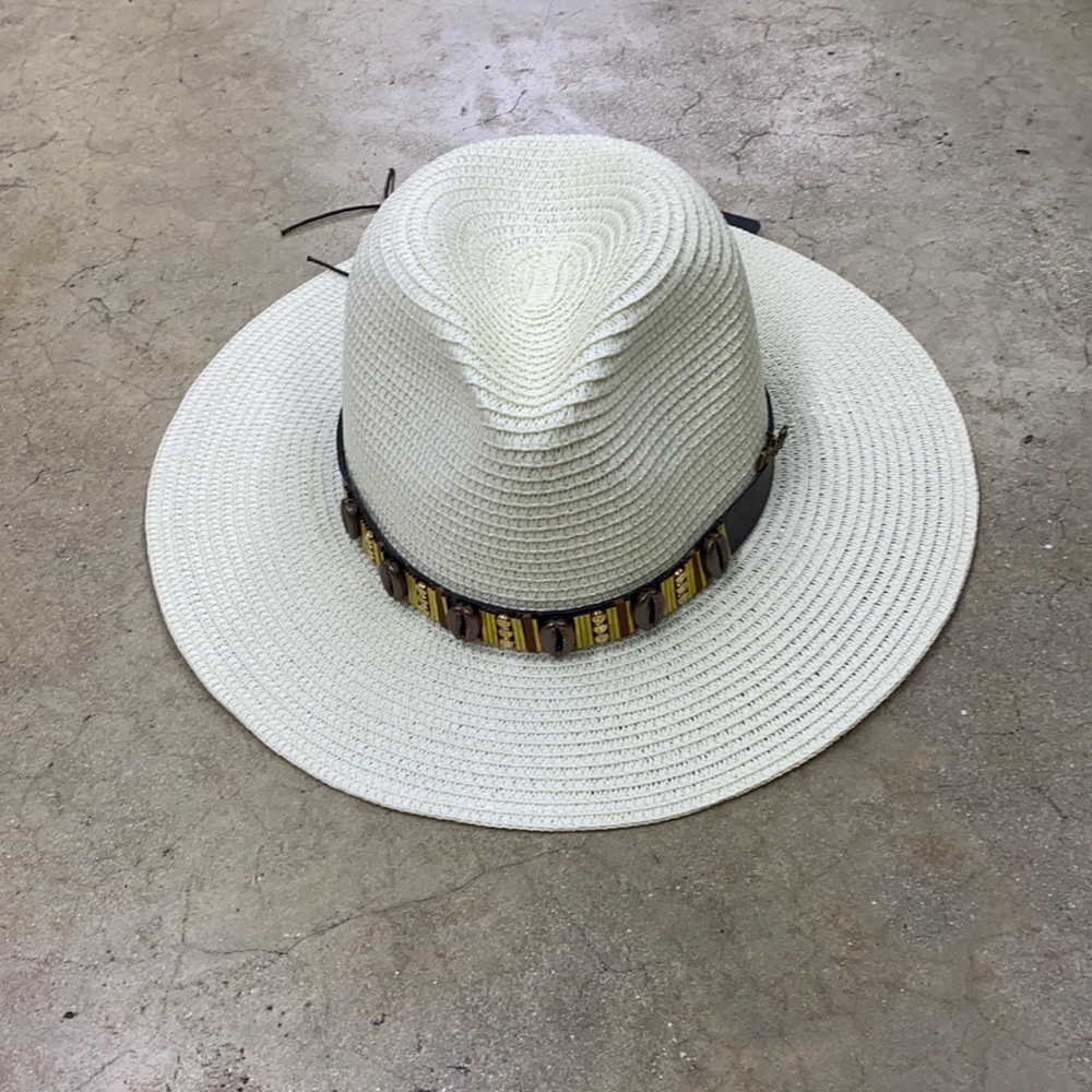 Beach resort hat